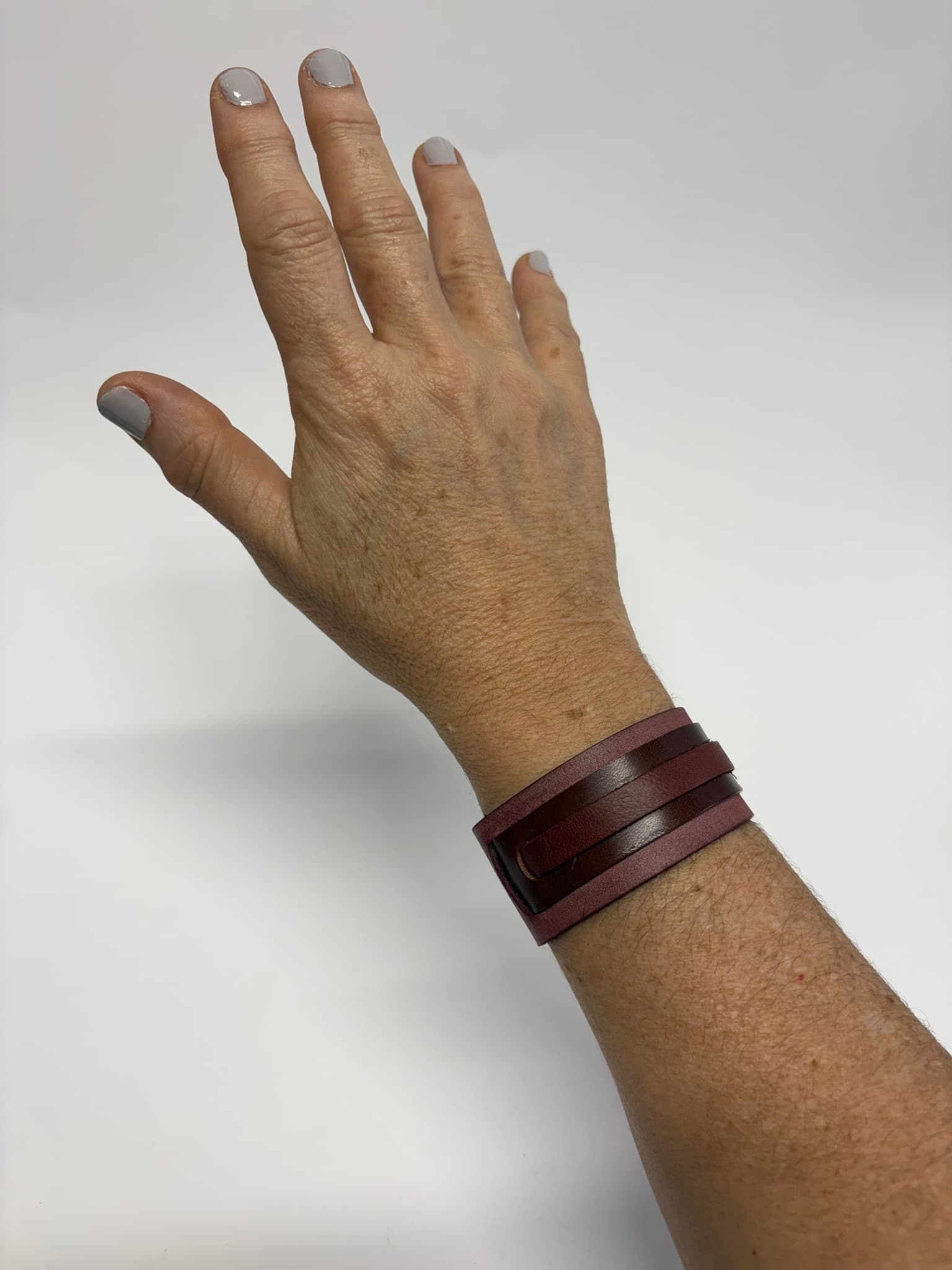 Courage Bracelet. Malva y marrón