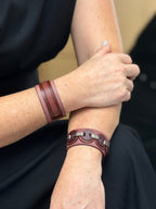 Courage Bracelet. Malva y marrón