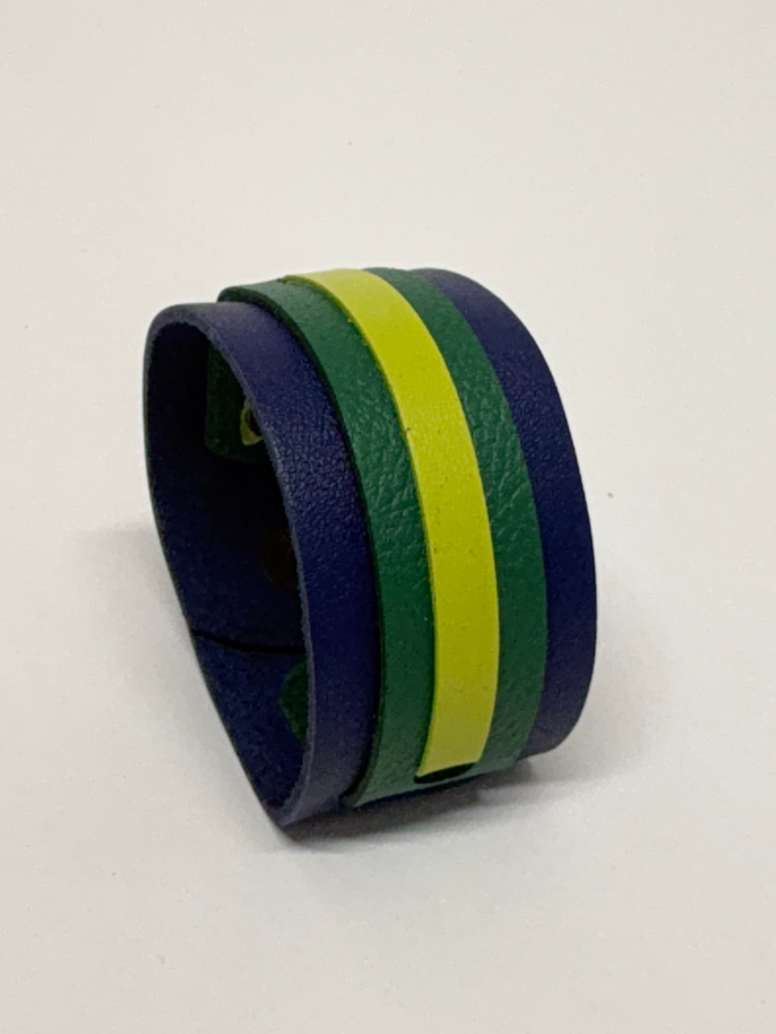 Courage Bracelet de cuero azul y verde – Virtue Collection Mangel Delferri