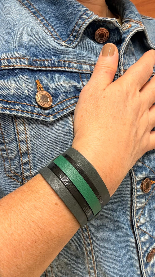 Courage Bracelet. Gris y verde