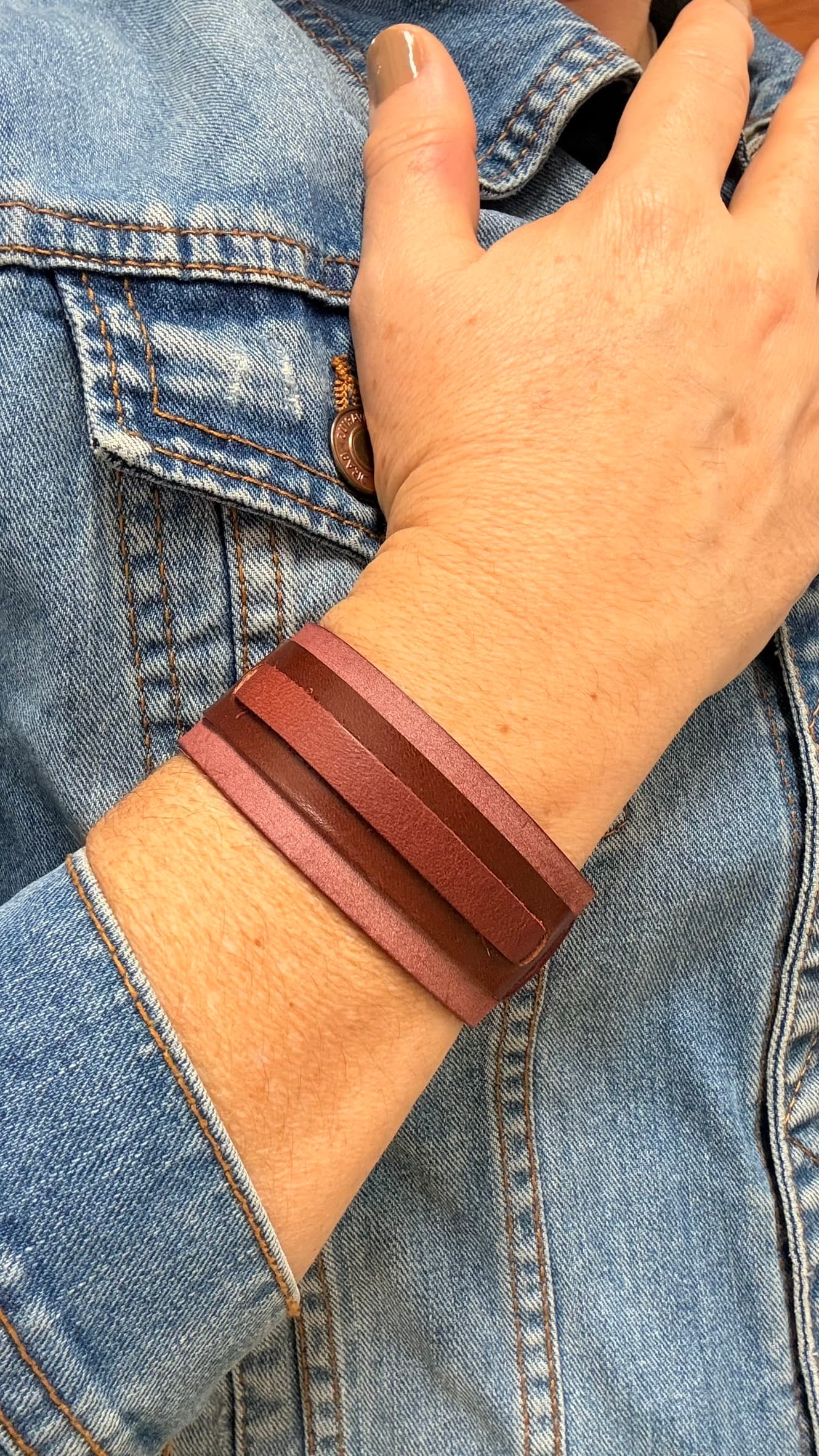 Courage Bracelet. Malva y marrón