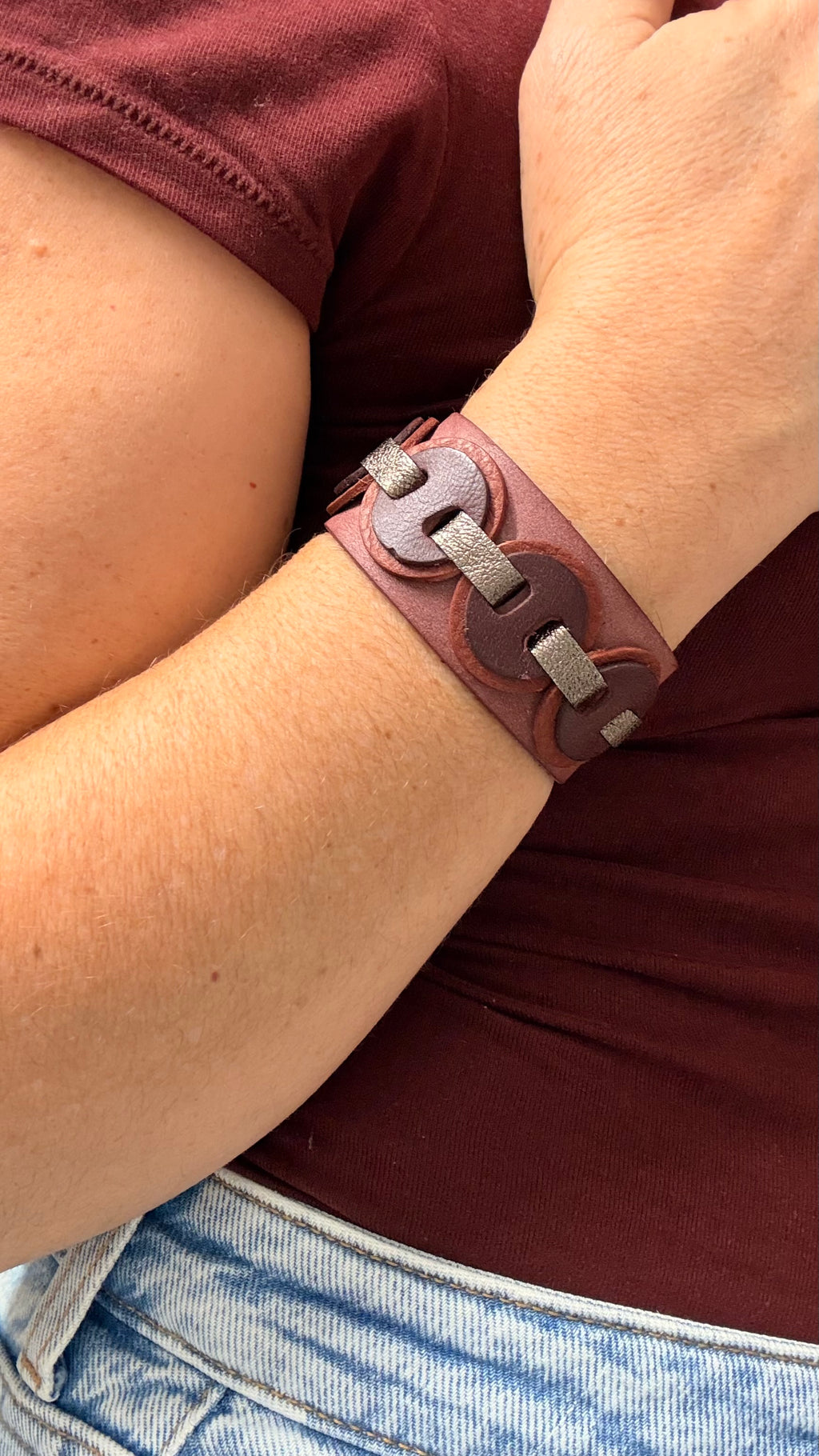 Kindness Bracelet. Malva y vino
