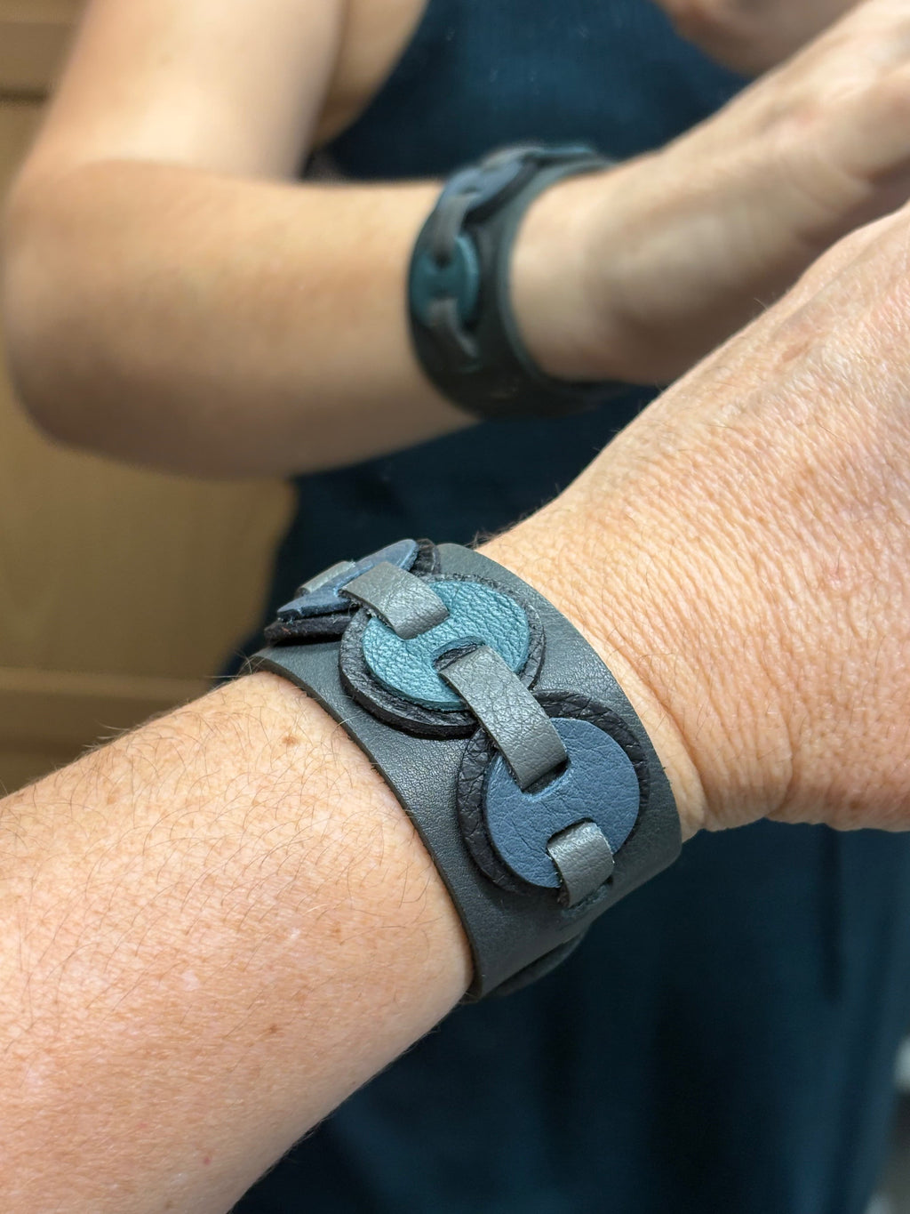 Kindness Bracelet. Gris y azul